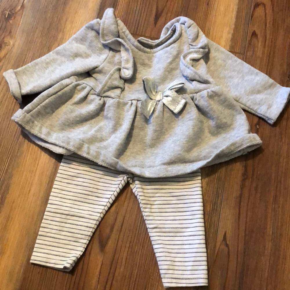 Carter’s bundle - Picture 2 of 6